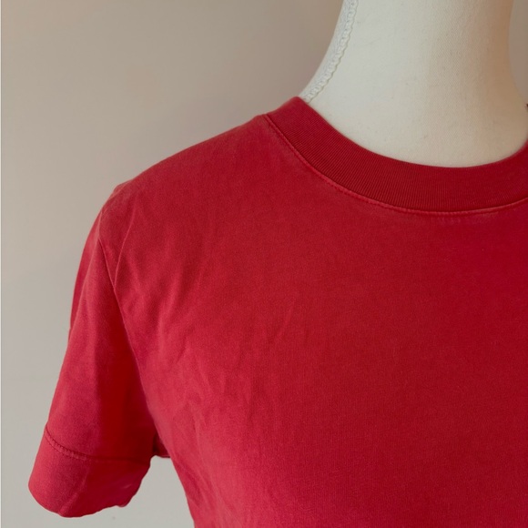 Red tee - Picture 2 of 3